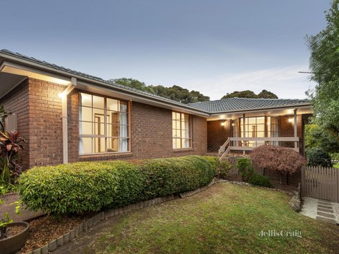 14 Buvelot Wynd Doncaster East 3109