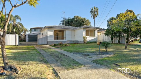 14 Campton Avenue, Cambridge Park NSW 2747