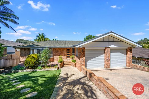 14 Coachmans Close, KORORA NSW 2450