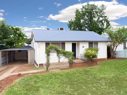 14 Condon Avenue, MOUNT AUSTIN NSW 2650