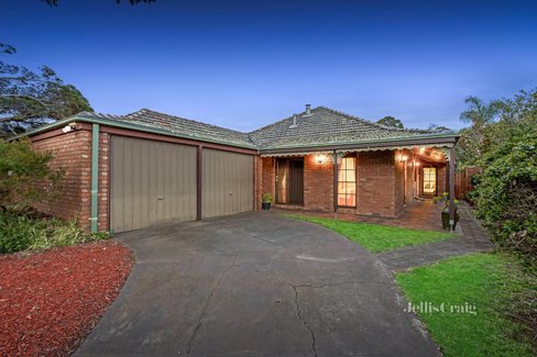 14 Dion Road Glen Waverley 3150