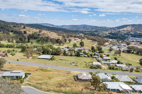 14 Eberlin Place, TUMUT NSW 2720