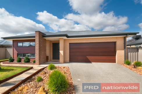 14 Fitch Court, BALLAN VIC 3342