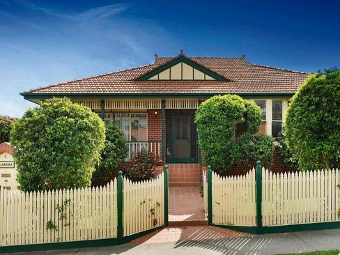 1 4 Florence Road Surrey Hills 3127