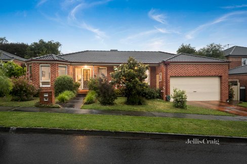 14 Golden Ridge Drive Croydon Hills 3136