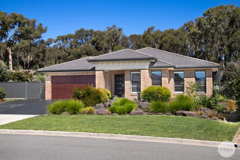 14 Greenhaven Court, MOUNT CLEAR VIC 3350