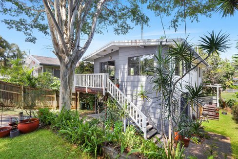 14 Gurrah Avenue, SOUTHPORT QLD 4215