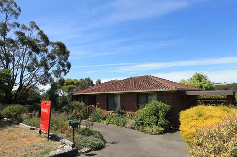 14 Hammon Street, CRESWICK VIC 3363