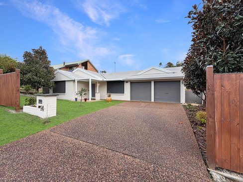 14 Hawkes Way, BOAT HARBOUR NSW 2316