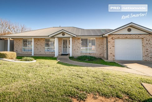 14 Illeura Road, BOURKELANDS NSW 2650