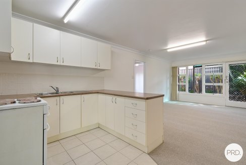 1/4 Johnston Street, BILINGA QLD 4225