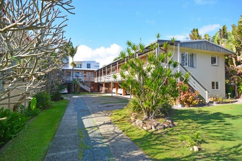 1/4 Johnston Street, BILINGA QLD 4225