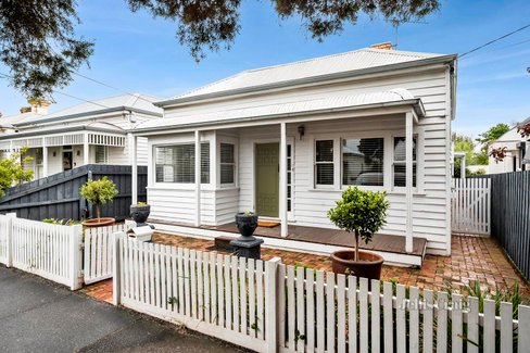 14 Lawton Avenue Geelong West 3218