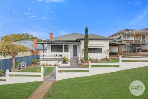 14 Mathews Street, TAMWORTH