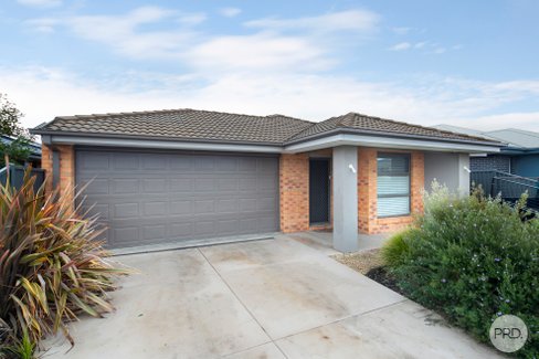 14 McCallum Street, LUCAS VIC 3350