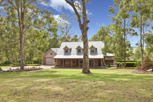 14 Mount Vincent, EAST MAITLAND NSW 2323