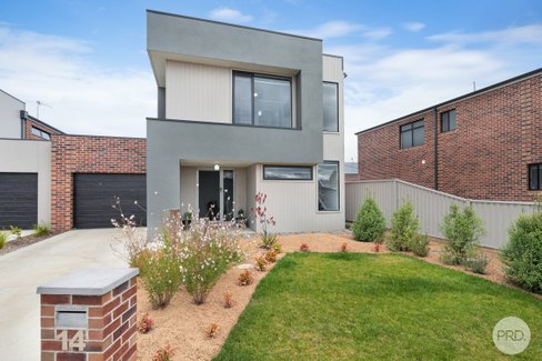 14 Neway Avenue, DELACOMBE VIC 3356