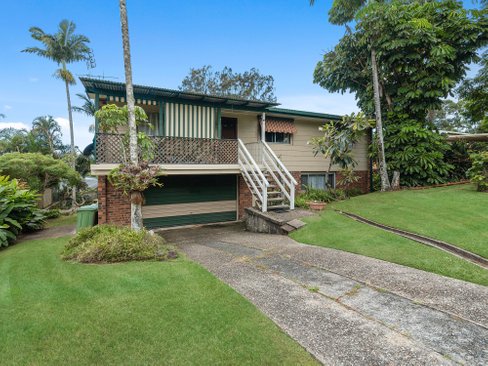 14 Numidia Street, CURRUMBIN WATERS QLD 4223