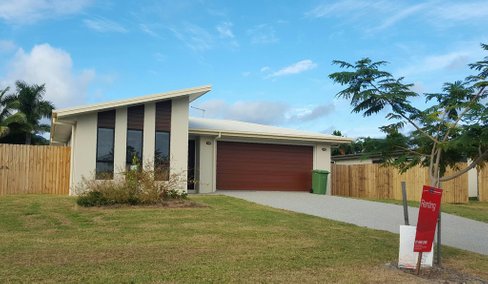 14 Olivia Street, CANNONVALE QLD 4802