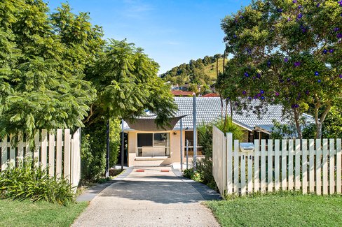 14 Oscar Ramsay Drive, BOAMBEE EAST NSW 2452