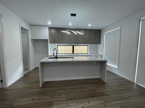 14 Patrobas Loop, CRANBOURNE EAST VIC 3977