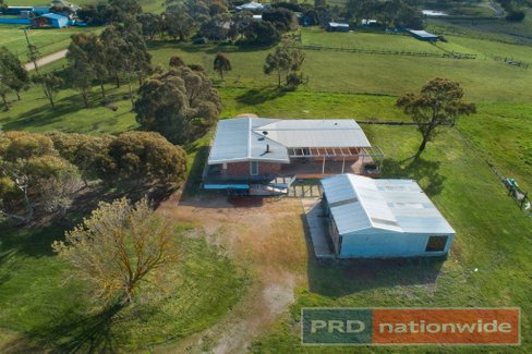 14 Pett Street, SKIPTON VIC 3361