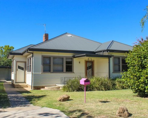 14 Rhoda Avenue, WAGGA WAGGA NSW 2650