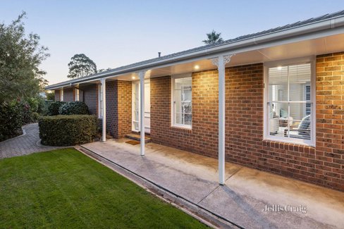 14 Roborough Avenue Mount Eliza 3930