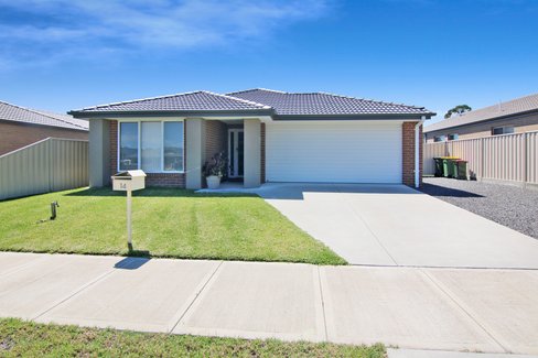 14 Schaeche Court, Eastwood