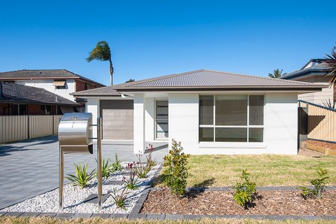 14 Tingira Street, Charmhaven NSW 2263