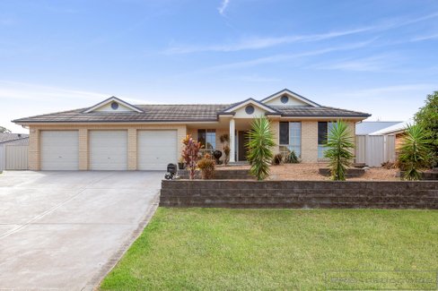 14 Tipperary Drive, ASHTONFIELD NSW 2323