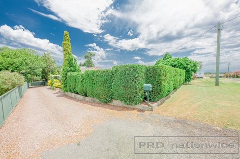 14 Whitburn st, GRETA NSW 2334