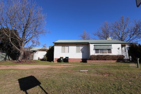 1/40 Bridge Street, TUMBARUMBA NSW 2653