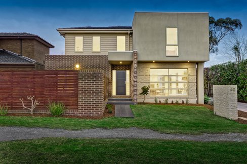 1/40 King Street Doncaster East 3109