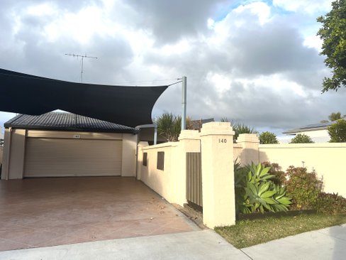 140 Mallawa Drive, PALM BEACH QLD 4221