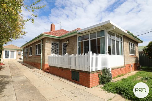 140 Uriarra Road, CRESTWOOD NSW 2620