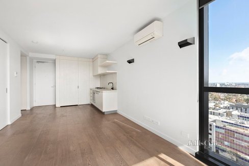 1404 33 Blackwood Street North Melbourne 3051