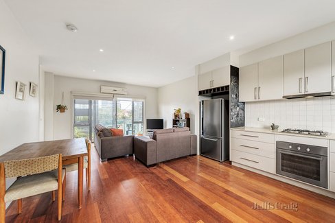 14/107 Herbert Street Northcote 3070
