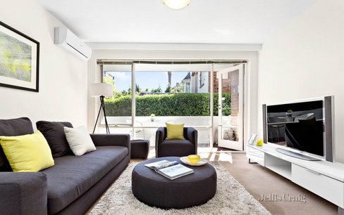 1/411 Toorak Road Toorak 3142