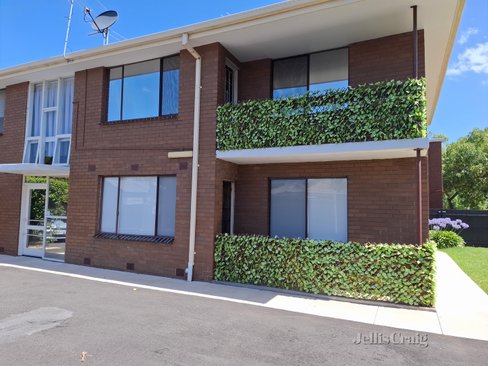 1/42 Victoria Street Williamstown 3016