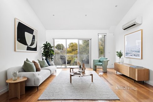 14 4 Urquhart Street Northcote 3070