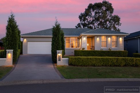 144 Wilton Drive, EAST MAITLAND NSW 2323