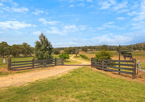 145-151 Depot Road, MERRIWA NSW 2329