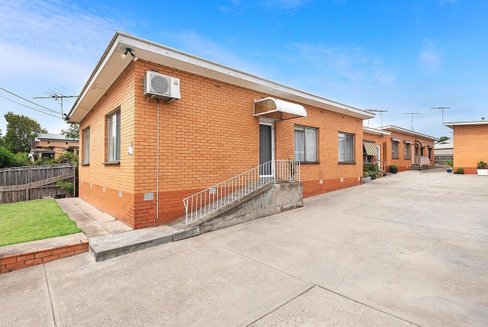 1 450 Ryrie Street Geelong 3220