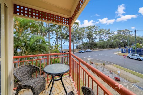 1/457 Esplanade, TORQUAY QLD 4655