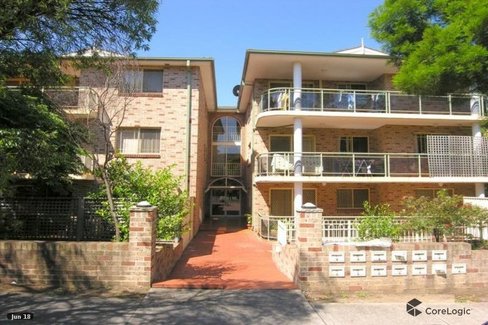 1/46-48 Gloucester Rd, HURSTVILLE NSW 2220