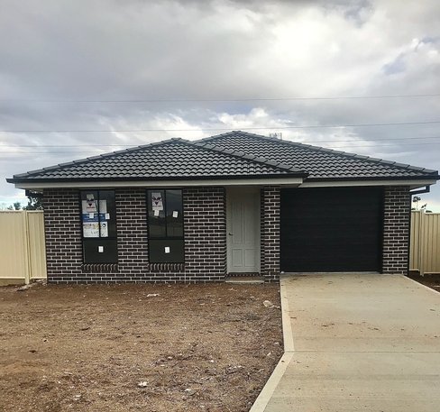 1/48 Kenny Drive, WEST TAMWORTH NSW 2340