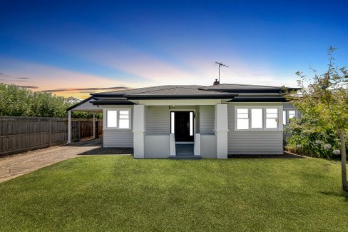 1 493 Ryrie Street East Geelong 3219