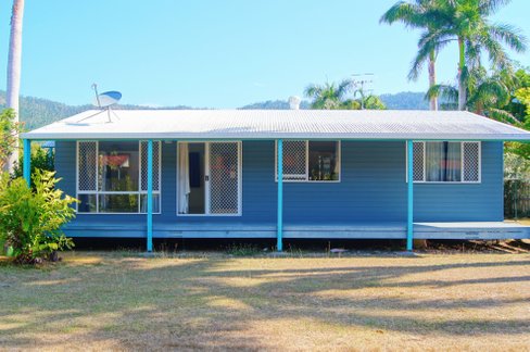 14a Erromango Drive, JUBILEE POCKET QLD 4802