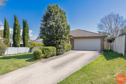 14A Metford Road, TENAMBIT NSW 2323